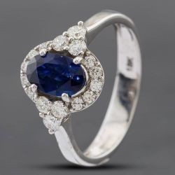 Second Hand 18ct White Gold Oval Cut Sapphire & Brilliant Cut Diamond Oval Cluster Ring 43361081