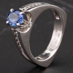 Second Hand 14ct White Gold Oval Sapphire & Diamond Ring 4336171