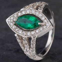 Second Hand 14ct White Gold 0.94ct Emerald & 0.37ct Diamond Cluster Ring 4337064