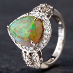 Second Hand 14ct 3.34ct Opal & 0.78ct Diamond Cluster Ring 4338018