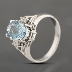 Second Hand Platinum 1.53ct Aquamarine & 0.05ct Diamond Oval Dress Ring 43401019