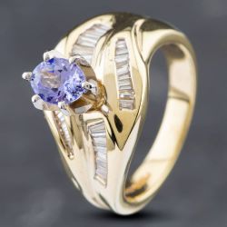 Second Hand 14ct Yellow Gold 0.60ct Oval Cut Tanzanite & Baguette Cut Diamond Dress Ring 43411010