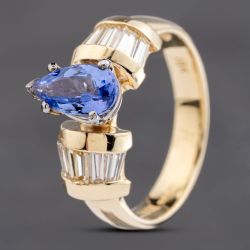 Second Hand 14ct Yellow Gold Pear Cut Tanzanite & 0.68ct Baguette Cut Diamond Dress Ring 43411028