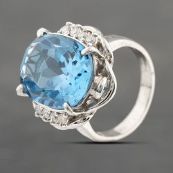 Second Hand Platinum 12.43ct Blue Topaz & 0.21ct Brilliant Cut Diamond Oval Dress Ring 43451016