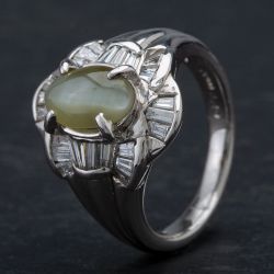 Second Hand Platinum 2.20ct Chrysoberyl & 0.60ct Diamond Cluster Ring 4351002