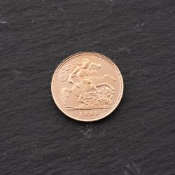 Second Hand 22ct Yellow Gold 1982 Queen Elizabeth II Half Sovereign Coin 47011192