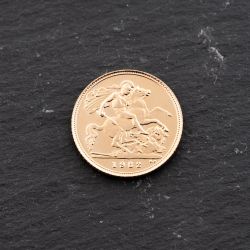 Second Hand 22ct Yellow Gold 1982 Queen Elizabeth II Half Sovereign Coin 47011205