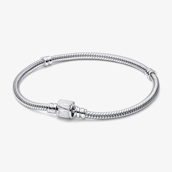 PANDORA Moments Marvel Logo Clasp Bracelet 592561C01