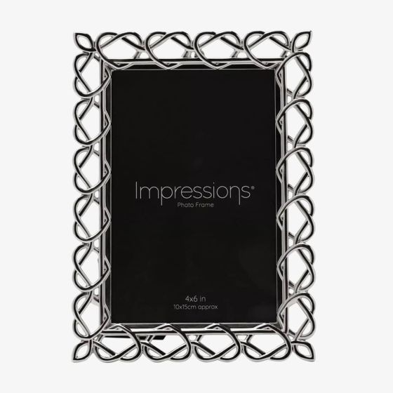 Metal Heart Design 4x6 Photo Frame FS109446