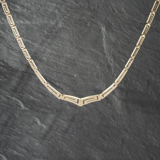 Second Hand 14ct Yellow Gold V Shaped Greek Key Design 17 Inch Collarette Chain 41041349