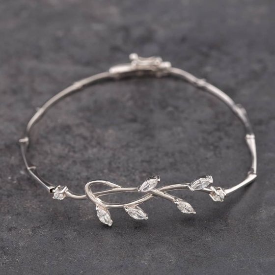 Second Hand 9ct White Gold Cubic Zirconia Leaf Design 7.5 Inch Bracelet 41061155