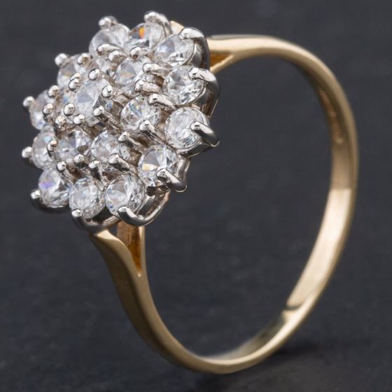 Second Hand 9ct Yellow Gold 3 Tier Traditional Style Cubic Zirconia Round Cluster Ring 4109841