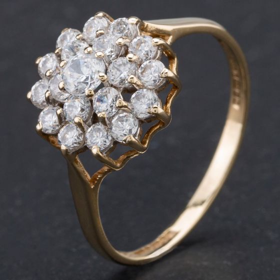 Second Hand 9ct Yellow Gold Cubic Zirconia Round Cluster Ring 4110021