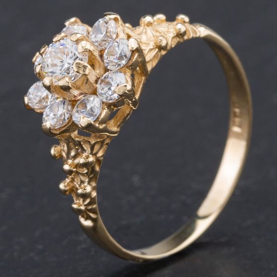 Second Hand 9ct Yellow Gold Cubic Zirconia Flower Cluster Ring 4110038