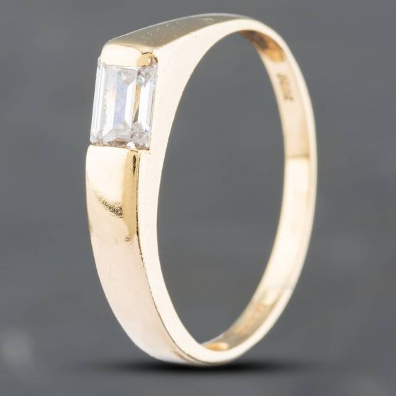Second Hand 14ct Yellow Gold Cubic Zirconia Off Set Dress Ring 41101892