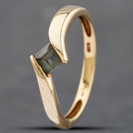 Second Hand 9ct Yellow Gold Green Tourmaline Single Stone Twist Dress Ring 41102040