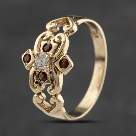 Second Hand 9ct Yellow Gold Garnet & Cubic Zirconia Dress Ring 41103384
