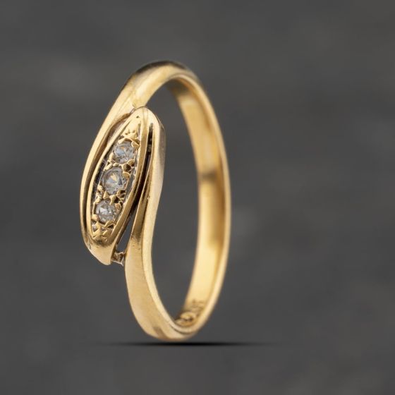 Second Hand Vintage Yellow Gold White Sapphire Three Stone Ring 41103404