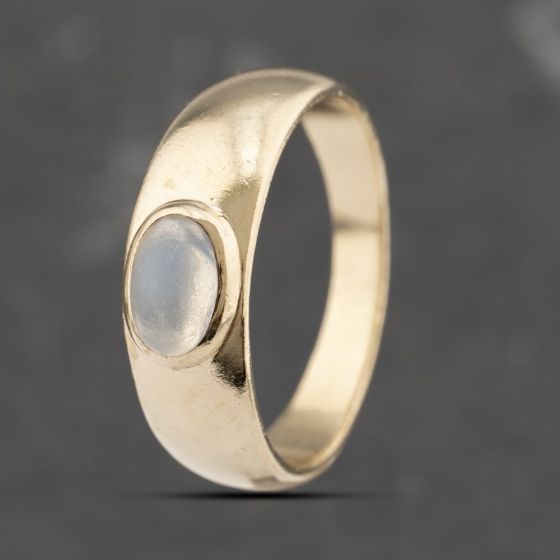 Second Hand 9ct Yellow Gold Moonstone Oval Dress Ring 41103520