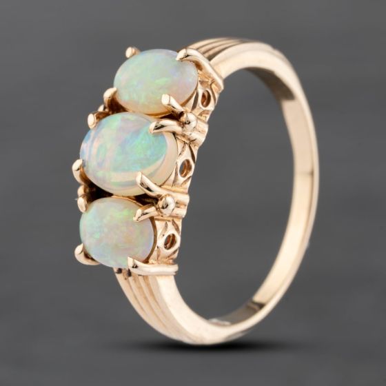Second Hand Vintage Yellow Gold Opal Three Stone Ring 41103576