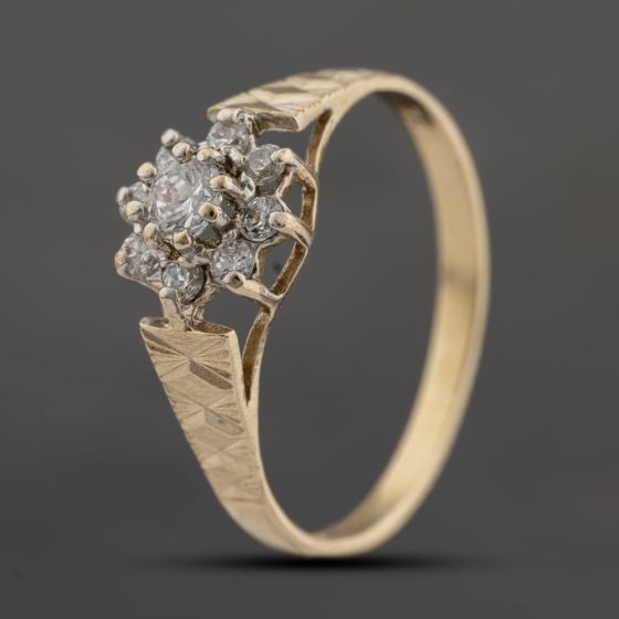 Second Hand 9ct Yellow Gold Cubic Zirconia Cluster Ring 41103698