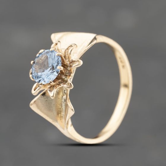 Second Hand Vintage Yellow Gold Synthetic Blue Spinel Flower Dress Ring 41103736