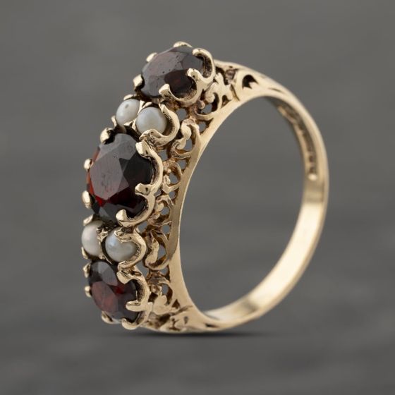 Second Hand 9ct Yellow Gold Garnet & Seed Pearl Seven Stone Ring 41103936