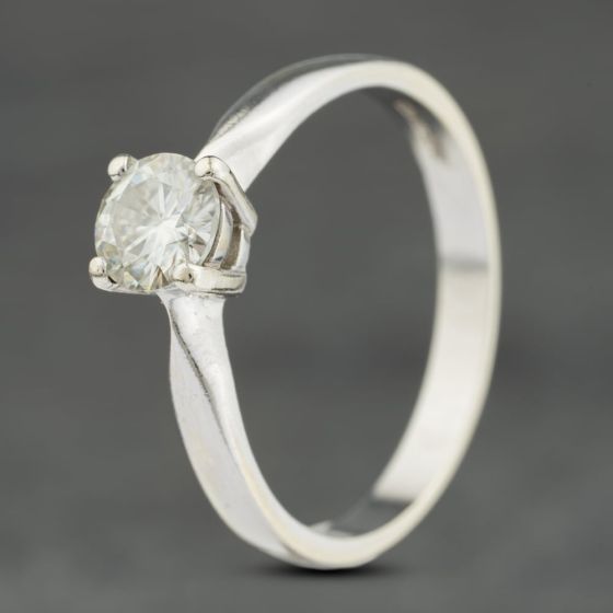 Second Hand 9ct White Gold Moissanite Solitaire Ring 41104010