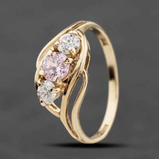 Second Hand 9ct Yellow Gold Pink Cubic Zirconia & Cubic Zirconia Three Stone Ring 41104094