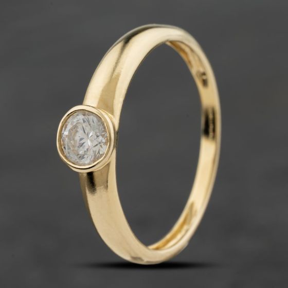 Second Hand 14ct Yellow Gold Cubic Zirconia Rubover Solitaire Ring 41104104