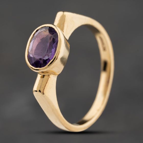 Second Hand 9ct Yellow Gold Amethyst Rubover Set Oval Dress Ring 41104229