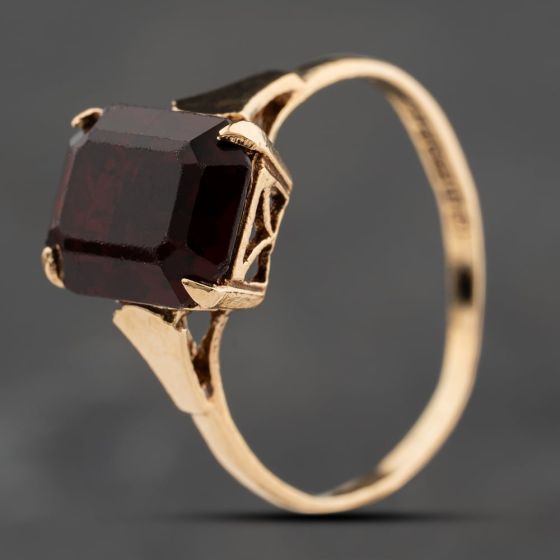 Second Hand 9ct Yellow Gold Garnet Dress Ring 41104254