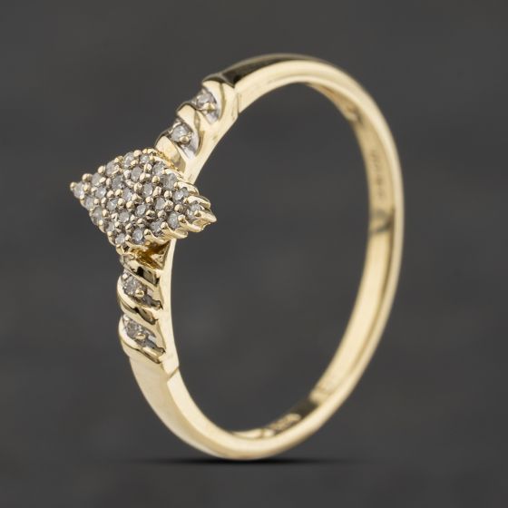 Second Hand 9ct Yellow Gold 0.12ct Diamond Marquise Shape Cluster Ring 41384542