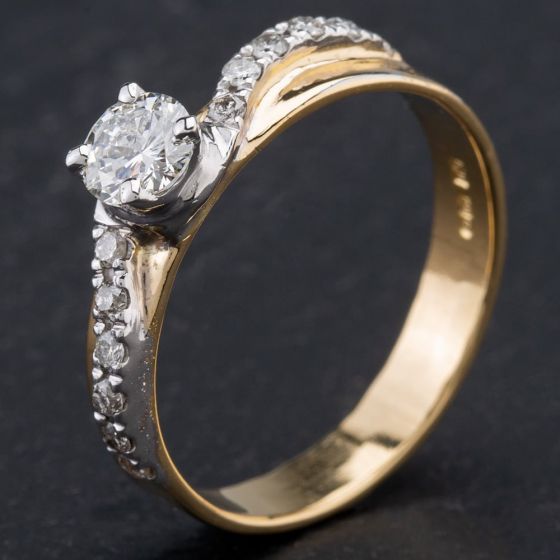 Second Hand 18ct Yellow Gold Brilliant Cut Diamond Solitaire Ring 4112006
