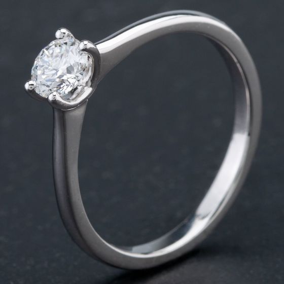Second Hand Platinum Brilliant Cut Diamond Solitaire Ring 4112213