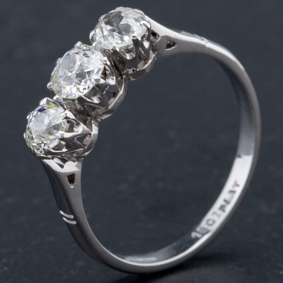 Second Hand Platinum Vintage Old Cut Diamond Three Stone Ring 4112257