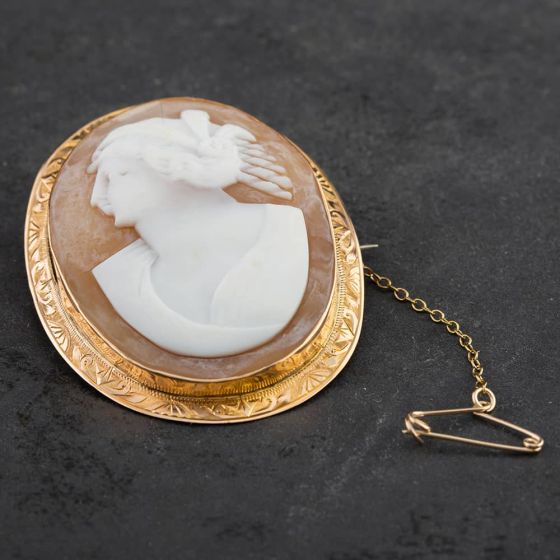 Second Hand Vintage Yellow Gold Cameo Oval Brooch 4113058