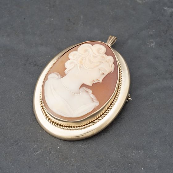 Second Hand Vintage Yellow Gold Cameo Oval Brooch 41131110