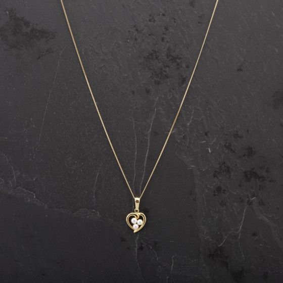 Second Hand 18ct Yellow Gold Cultured Pearl Open Heart Pendant 4114060