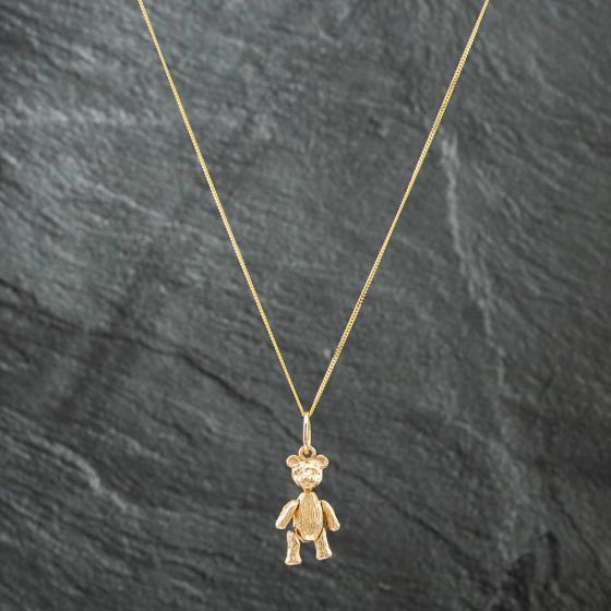 Second Hand 9ct Yellow Gold Moveable Teddy Bear Pendant & 18 Inch Curb Chain 41141552