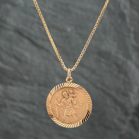 Second Hand 9ct Yellow Gold Round St Christopher Pendant & 19 Inch Paper Link Chain 41141611