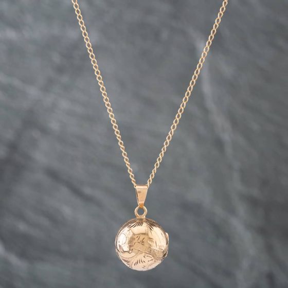 Second Hand 9ct Yellow Gold Hand Engraved Ball Locket Pendant & 24 Inch Trace Chain 41141906