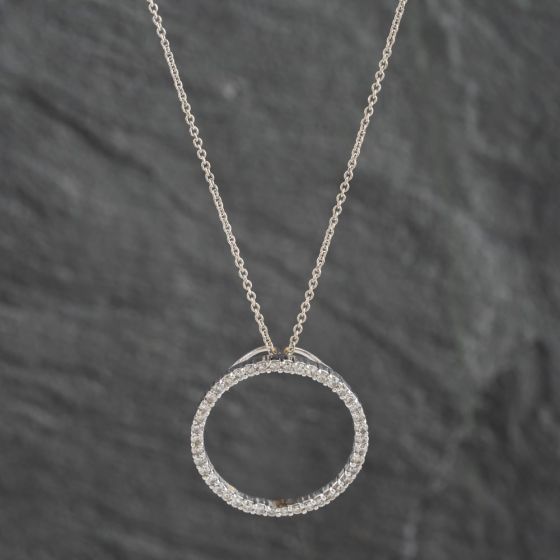 Second Hand 14ct White Gold 0.78ct Brilliant Cut Diamond Circle Pendant & 18 Inch Trace Chain 41142417