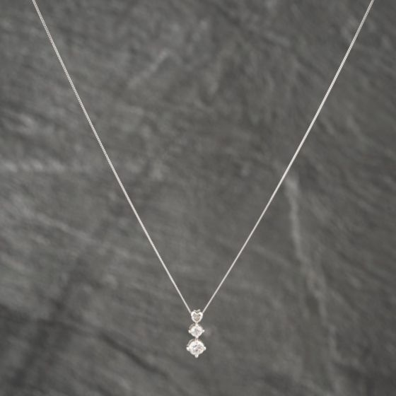 Second Hand 9ct White Gold Cubic Zirconia Heart Triple Dropper Pendant & 18 Inch Curb Chain 41142587