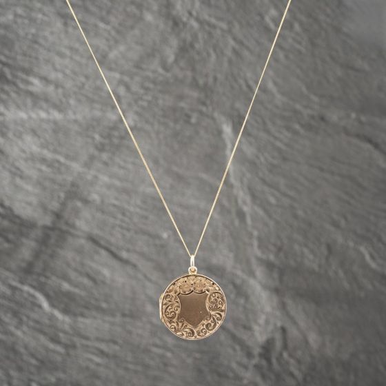 Second Hand 9ct Yellow Gold Round Shield And Foliate Engraved Locket Pendant & 18 Inch Curb Chain 41142594