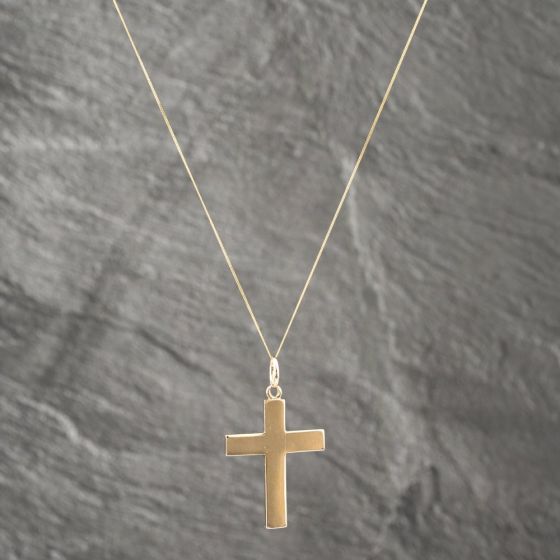 Second Hand 9ct Yellow Gold Plain Polished Cross Pendant & 18 Inch Curb Chain 41142597