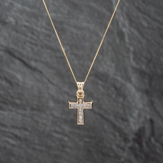 Second Hand 9ct Yellow Gold 0.13ct Diamond Set Cross Pendant & 18 Inch Curb Chain 41142617