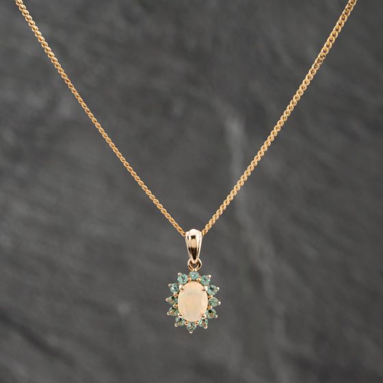 Second Hand 9ct Yellow Gold Opal & Apatite Oval Cluster Gemstone Pendant & 18 Inch Curb Chain 41142634