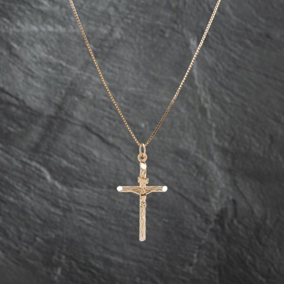 Second Hand 9ct Yellow Gold Crucifix Cross Pendant & 20 Inch Box Chain 41142720