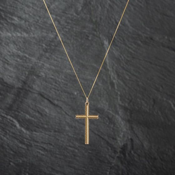 Second Hand 9ct Yellow Gold Diamond Cut Cross Pendant & 18 Inch Curb Chain 41142774